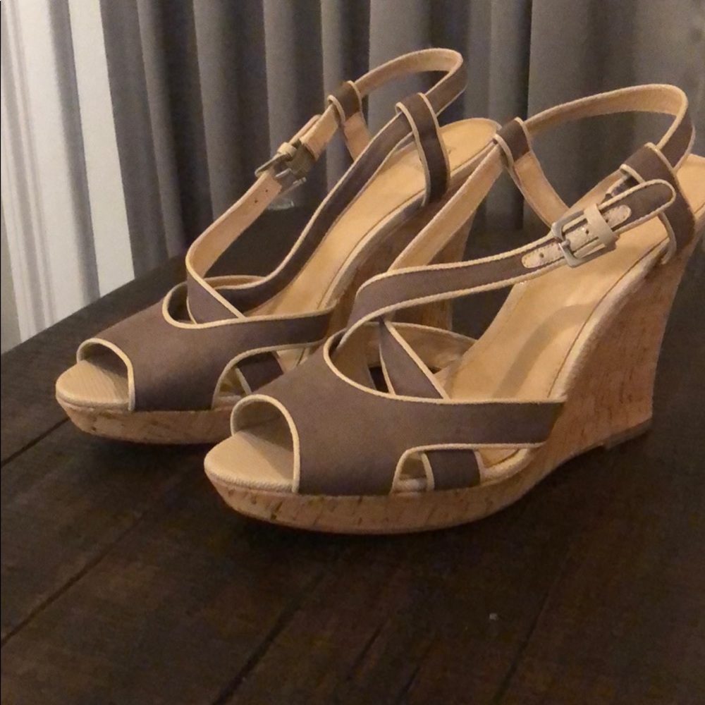 Saks Fifth Ave platform wedge sandals sz10